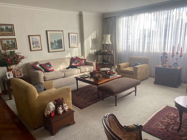 Apartamento en venta de 3 habitaciones en Bogotá, Santa Bárbara Central.