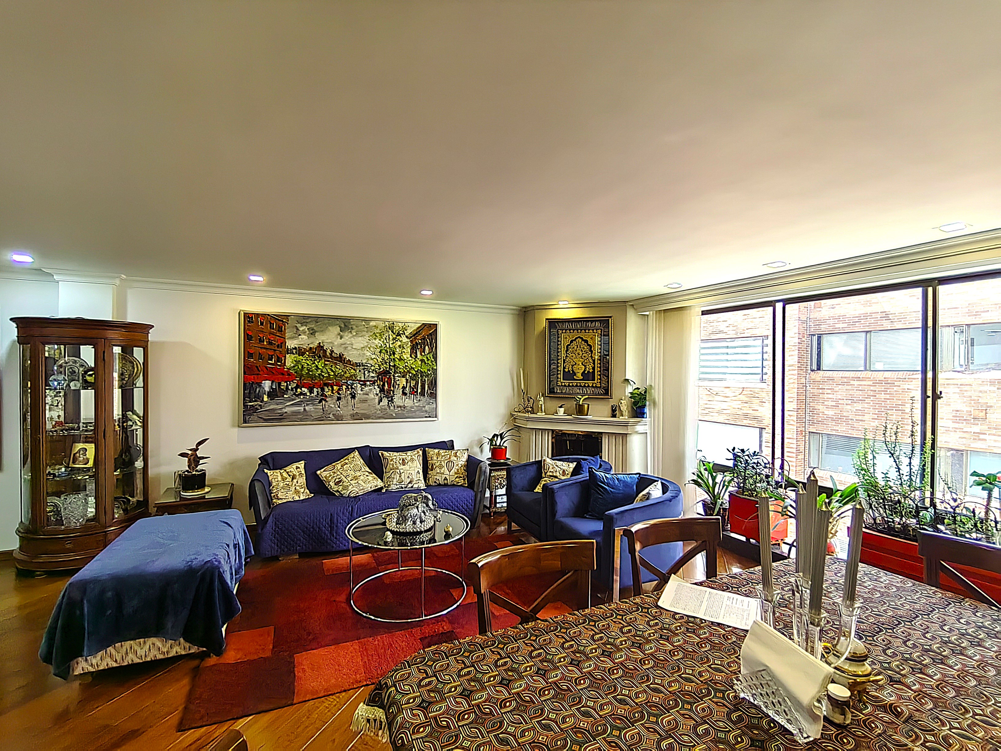 Apartamento en venta de 3 habitaciones en Bogotá, Santa Bárbara Central.