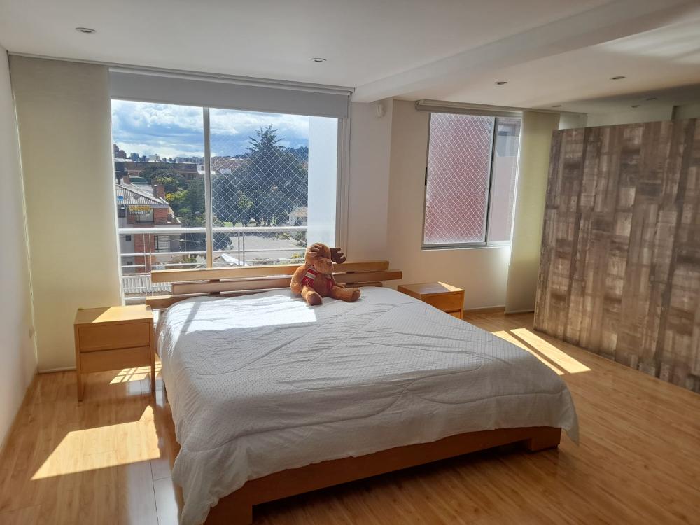 Apartamento en venta de 3 habitaciones con terraza en Bogotá, Batán.